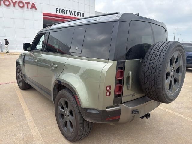 Used 2021 Land Rover Defender 110 X-Dynamic SE AWD/4WD image 6