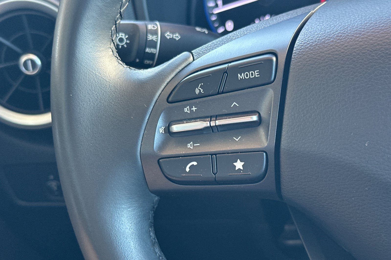 Used 2022 Hyundai Kona SEL w/ Convenience Package FWD image 26