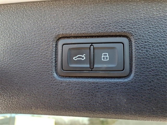 Used 2021 Audi Q7 3.0T Premium Plus image 9