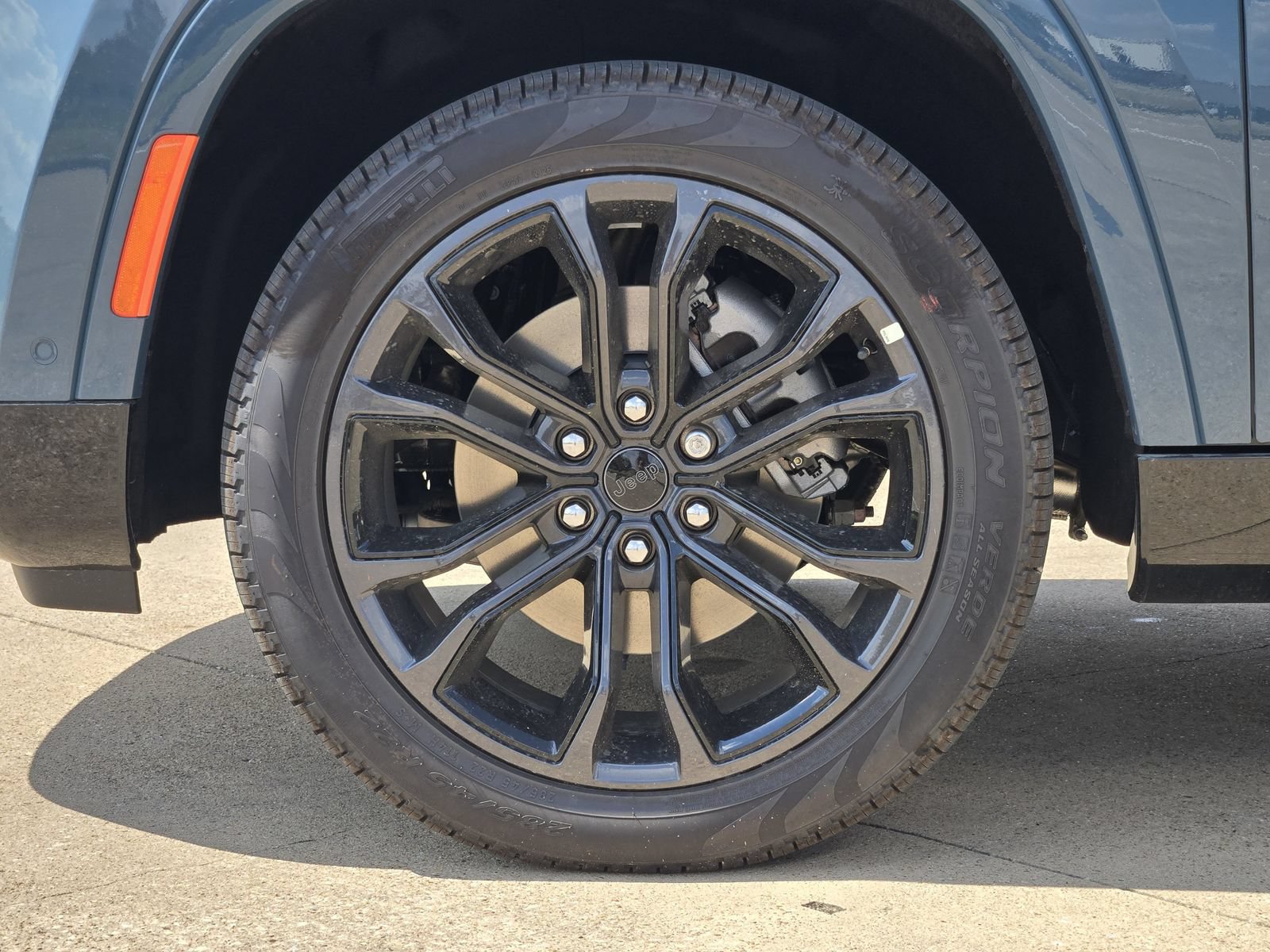 New 2026 Jeep Grand Wagoneer Summit AWD/4WD image 17