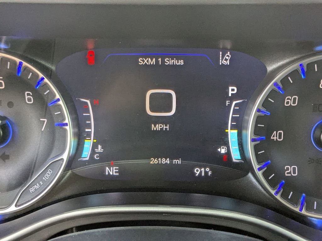 Used 2025 Chrysler Pacifica Select image 18