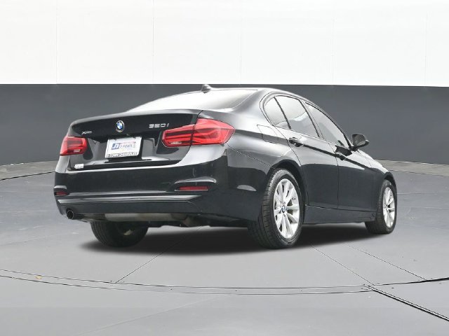 Used 2018 BMW 320i xDrive Sedan AWD/4WD image 46