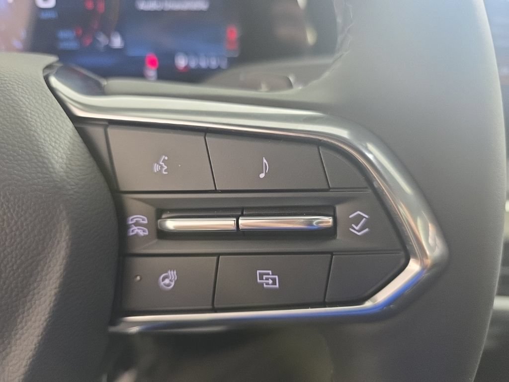New 2026 Chevrolet Equinox LT w/ Convenience Package II FWD image 18