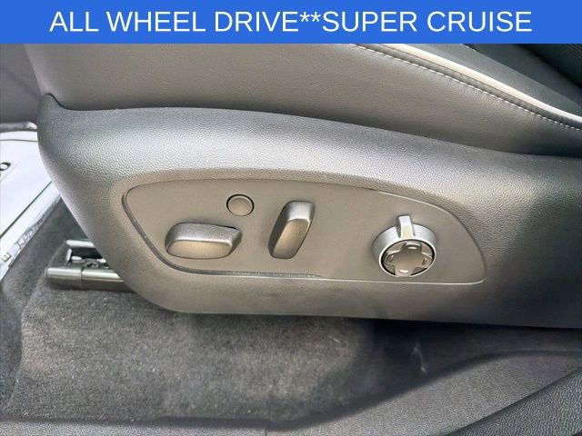 Used 2025 Buick Enclave Avenir w/ Super Cruise Package image 28