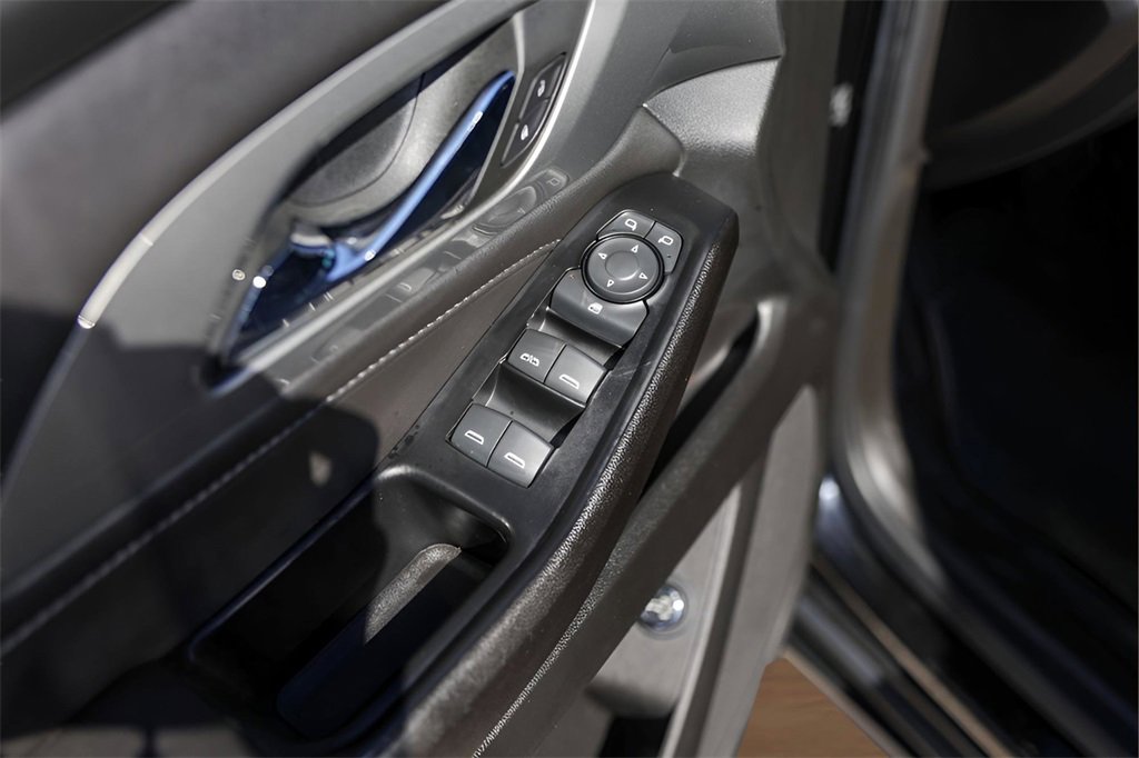 Used 2023 Chevrolet Traverse LT image 22