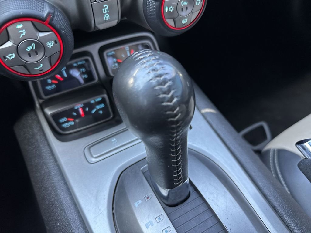 Used 2010 Chevrolet Camaro LT RWD image 17