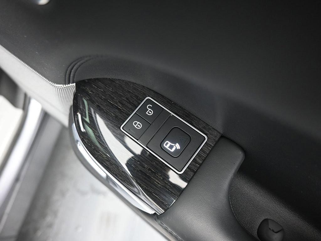 Used 2020 Land Rover Range Rover Sport HSE image 38