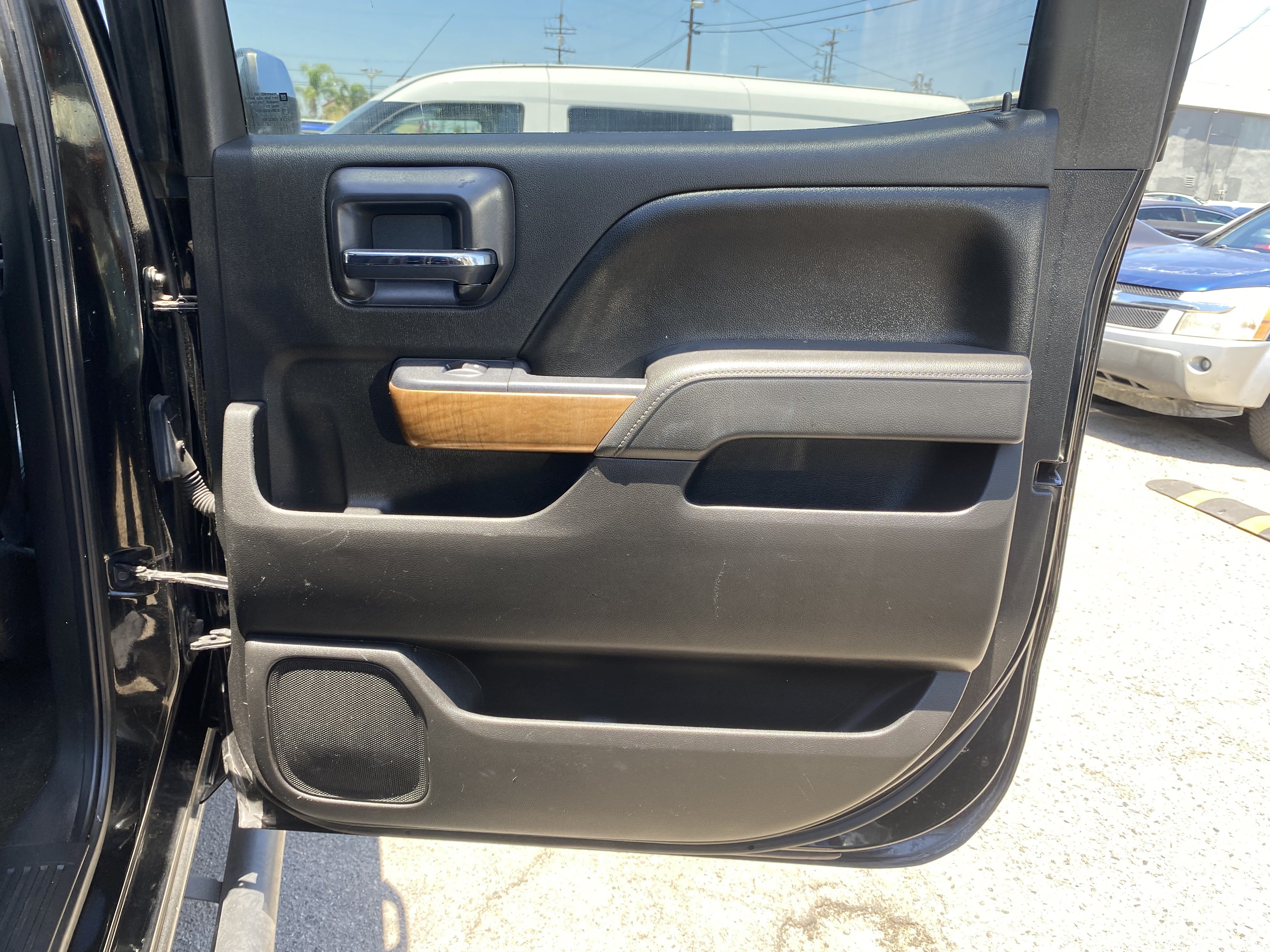 Used 2015 Chevrolet Silverado 2500 LTZ w/ Custom Sport Edition RWD image 24