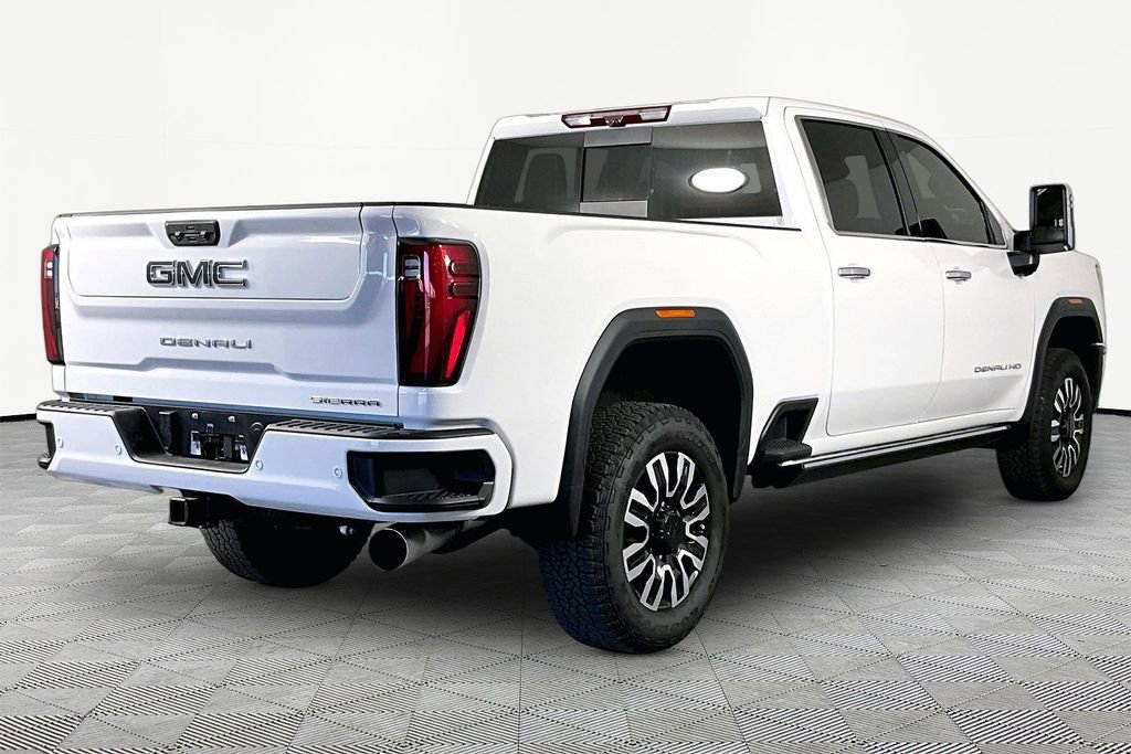 Used 2025 GMC Sierra 2500 Denali Ultimate w/ Max Trailering Package AWD/4WD image 6
