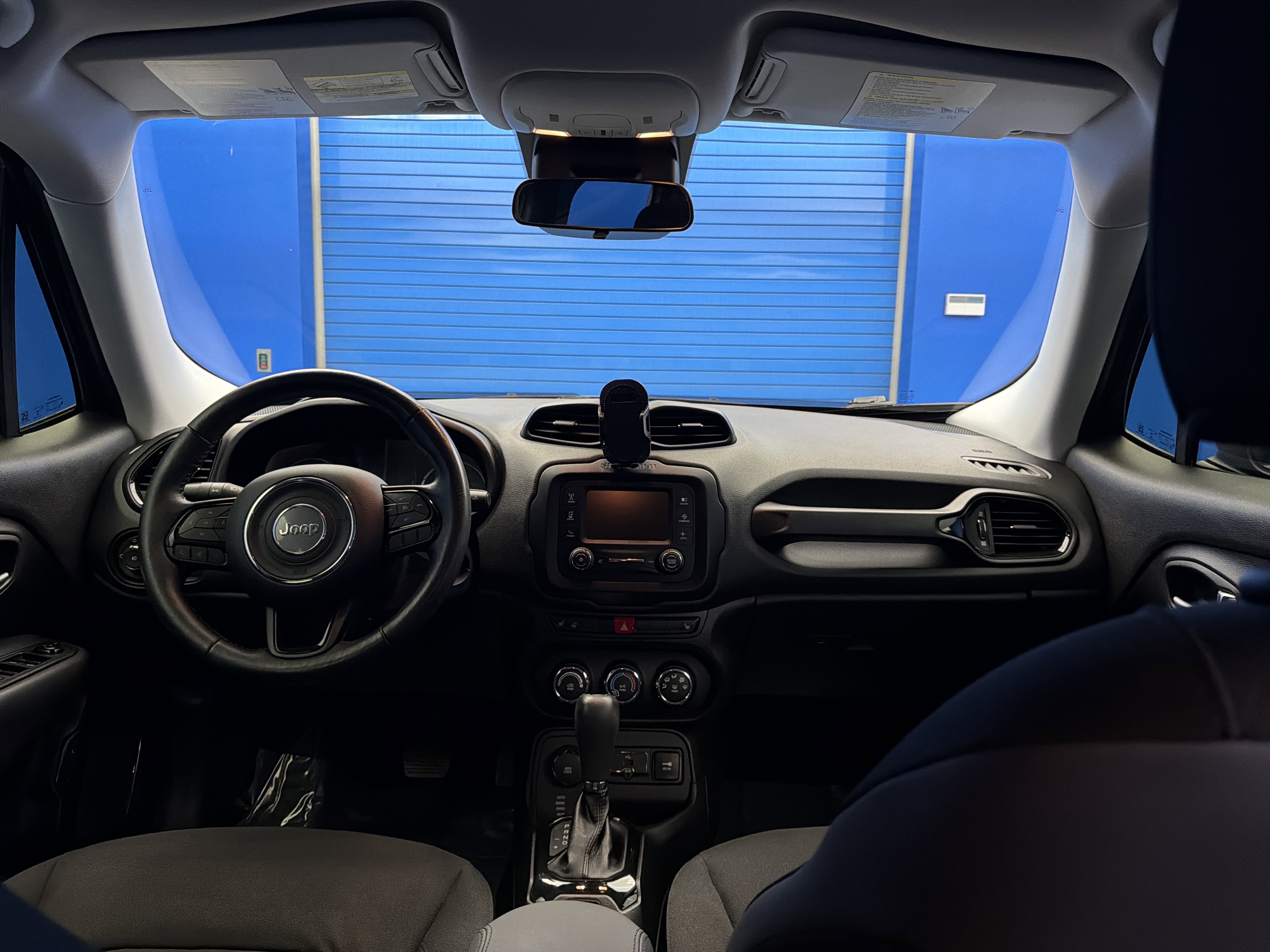 Used 2017 Jeep Renegade Altitude AWD/4WD image 26