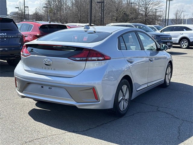 Used 2022 Hyundai Ioniq SE video 2