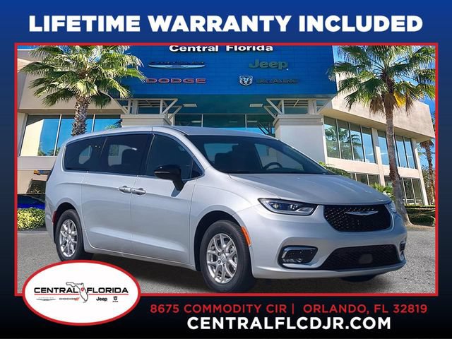 New 2026 Chrysler Pacifica Select