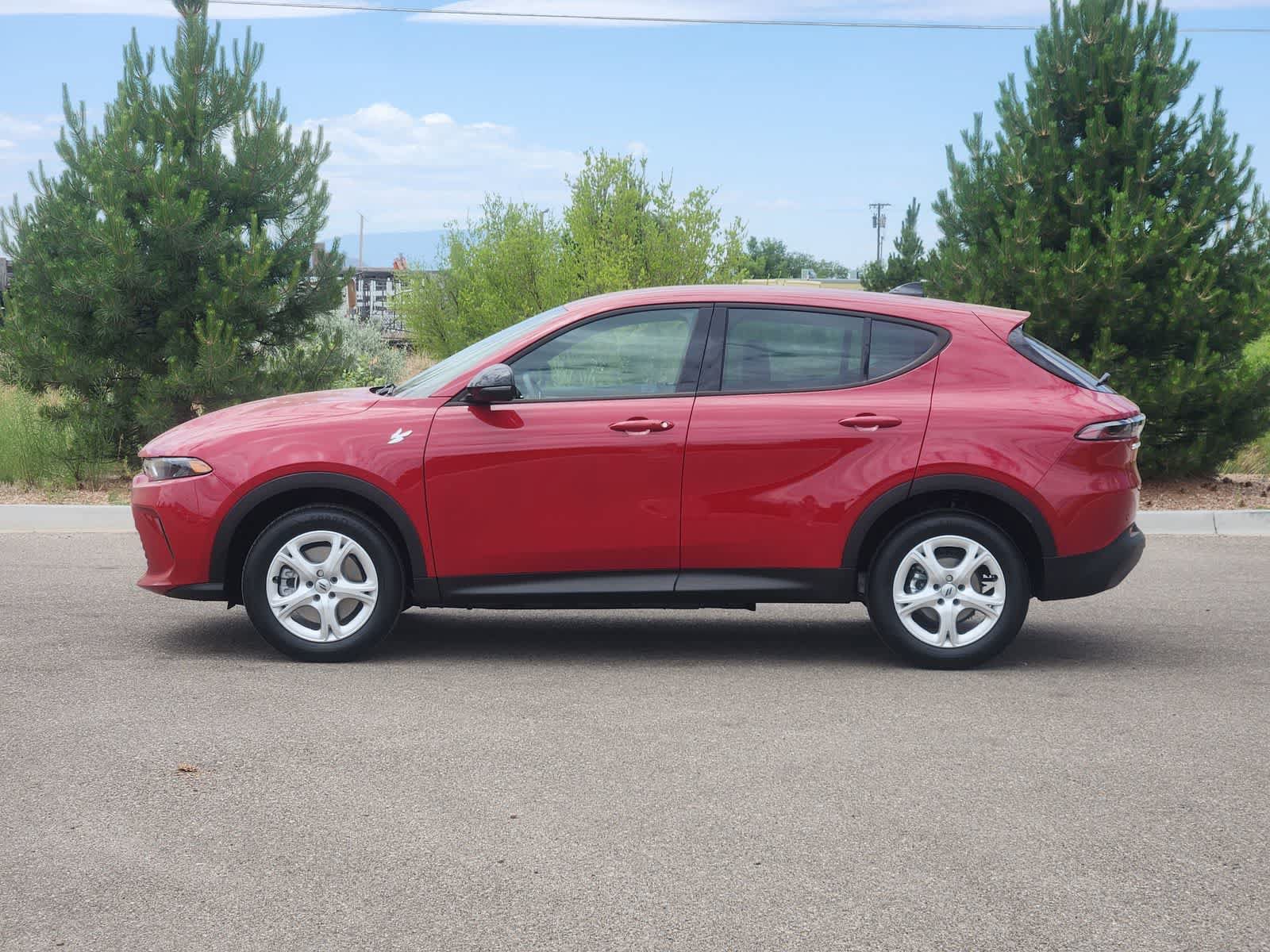 New 2025 Dodge Hornet GT w/ Cold Weather Group AWD/4WD image 4