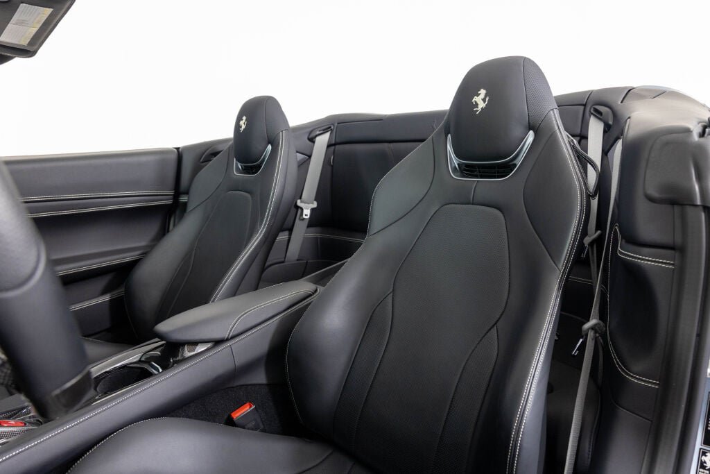 Certified 2023 Ferrari Portofino M RWD image 42