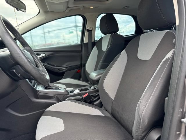 Used 2014 Ford Focus SE w/ SE Sport Package FWD image 8