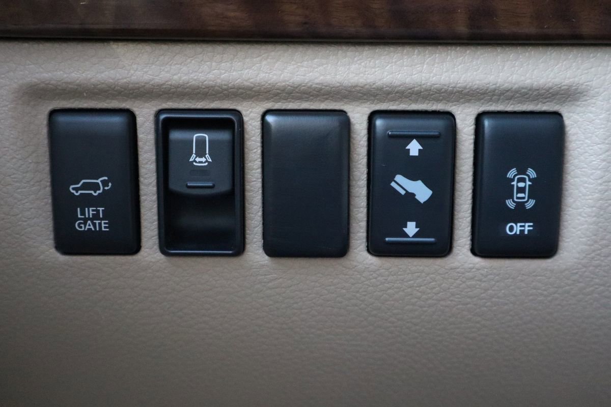 Used 2014 Nissan Armada Platinum w/ 2nd Row Captain Seat Package image 31