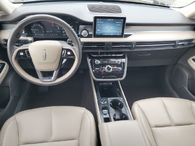 Used 2021 Lincoln Corsair FWD image 12