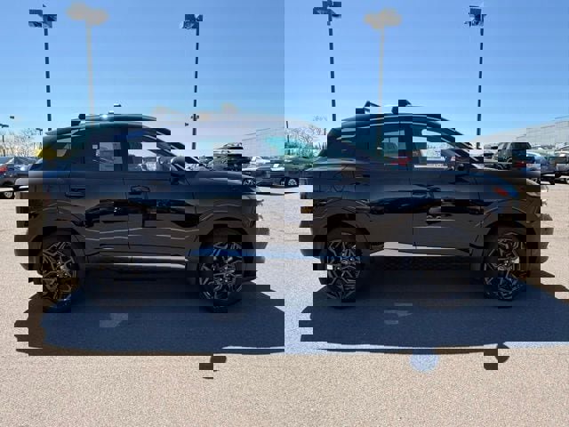 New 2026 Nissan Kicks SR w/ Cold Weather Package image 4