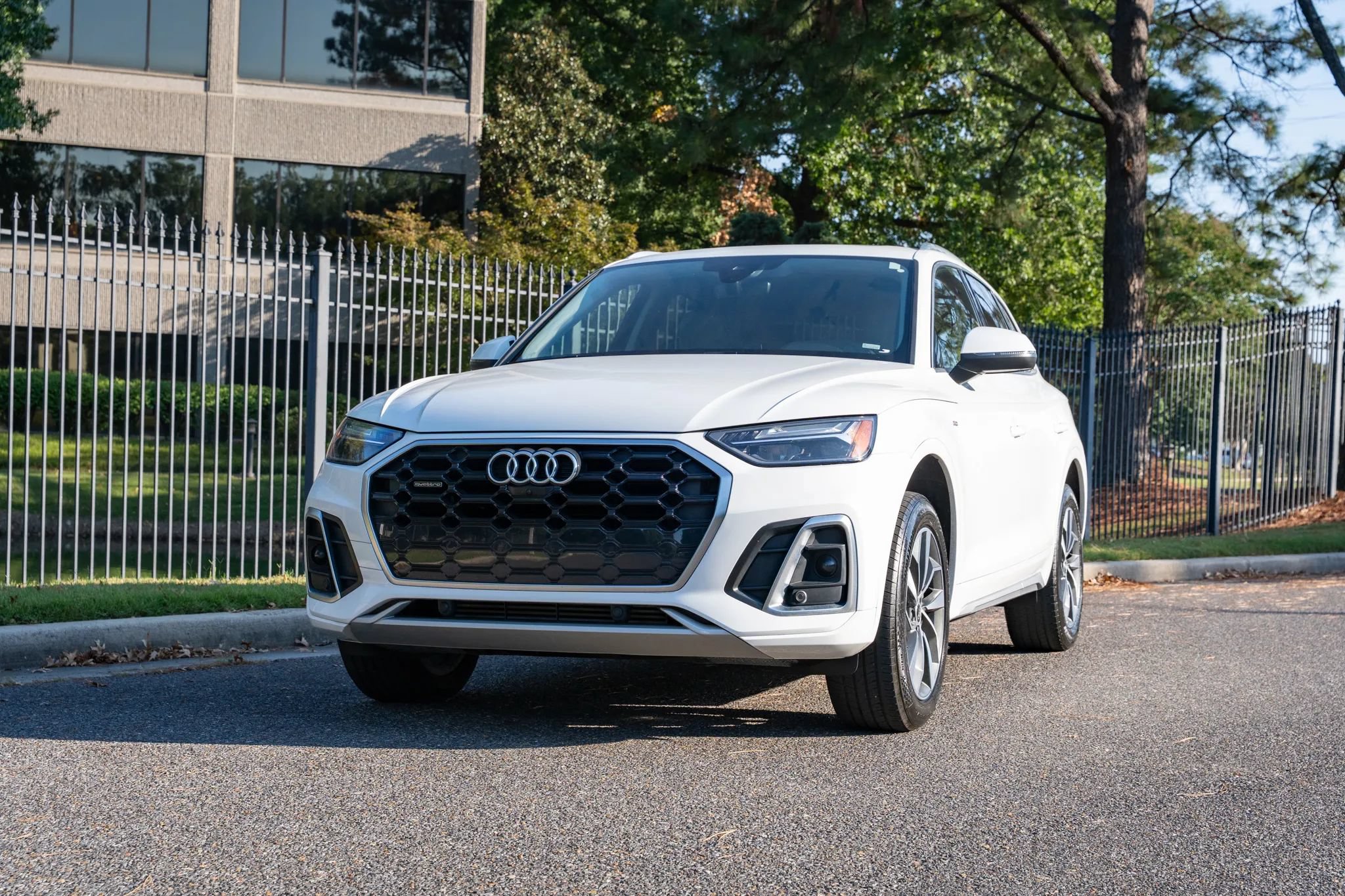 Used 2024 Audi Q5 2.0T Premium Plus AWD/4WD image 2
