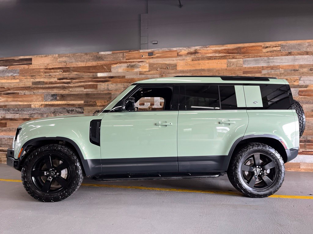 Used 2023 Land Rover Defender 110 75th Limited Edition AWD/4WD image 32