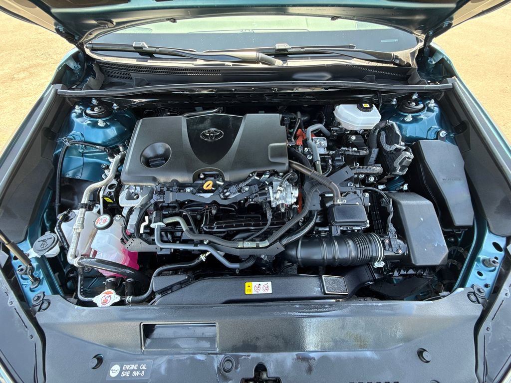 Used 2025 Toyota Camry XSE FWD image 8
