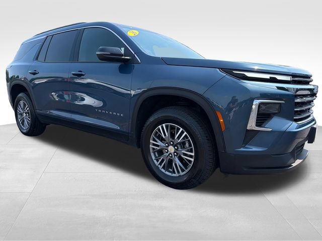Used 2026 Chevrolet Traverse LT AWD/4WD image 9