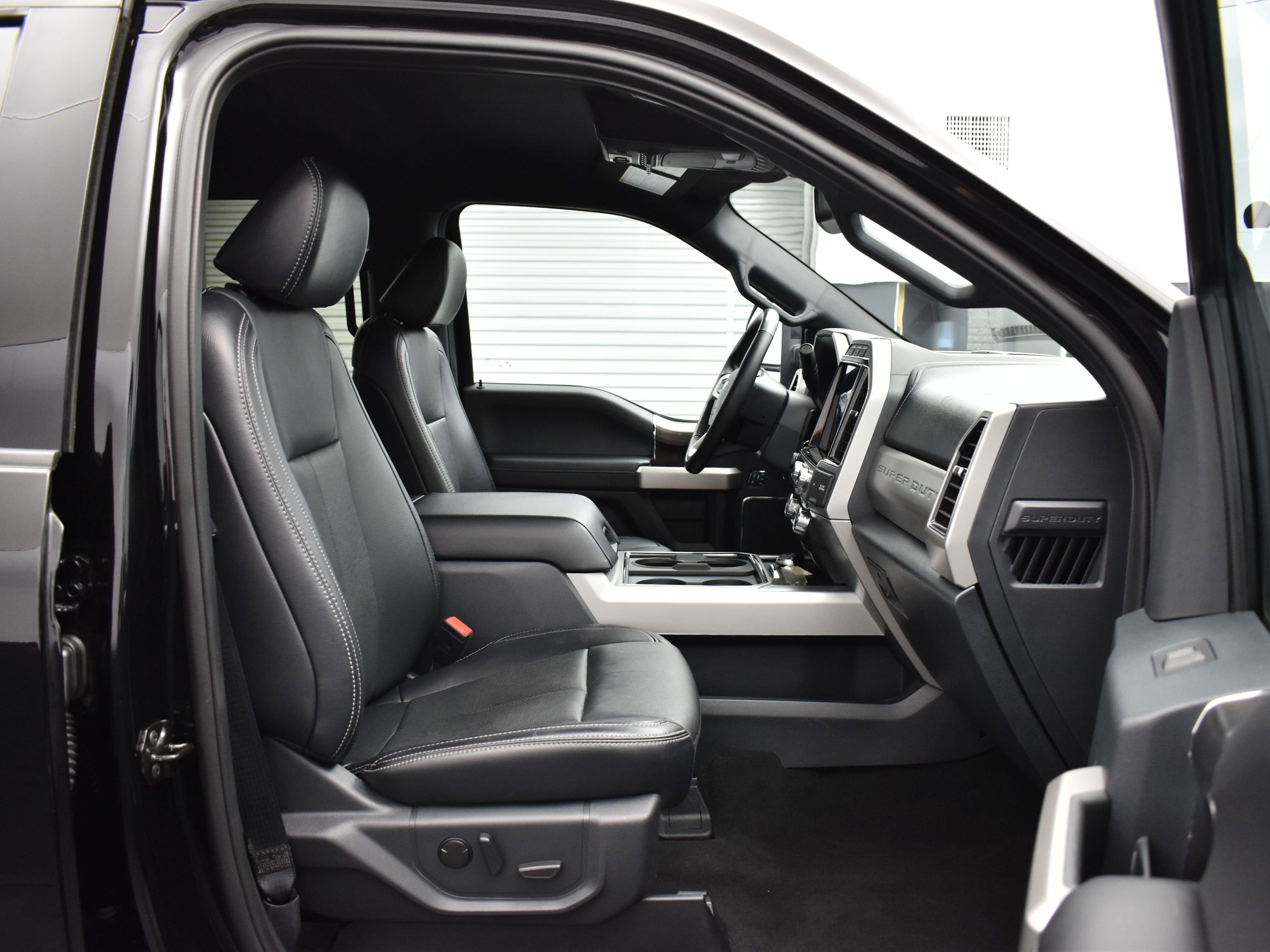 Used 2022 Ford F250 Lariat w/ Lariat Ultimate Package image 12