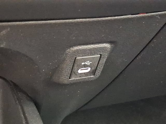 Used 2025 Toyota Corolla LE FWD image 30