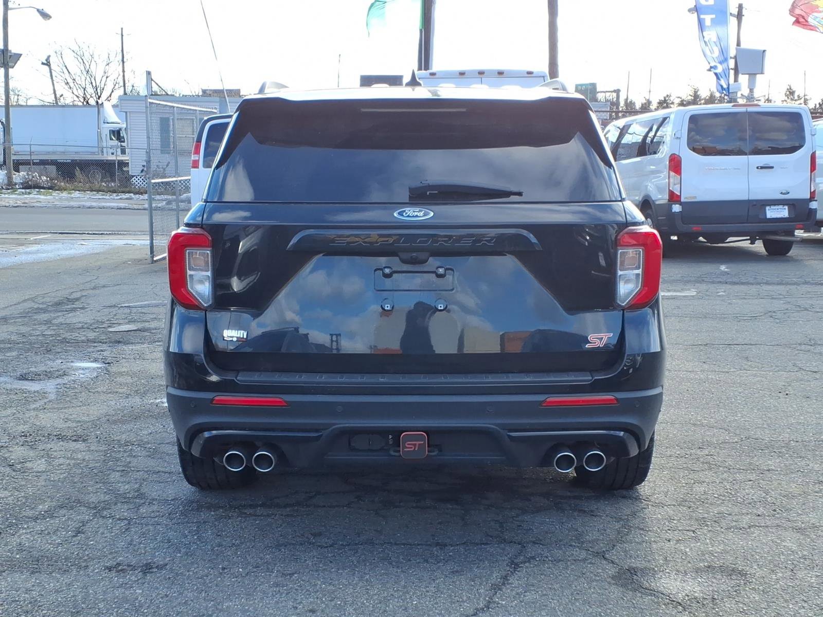 Used 2022 Ford Explorer ST w/ Equipment Group 401A AWD/4WD image 6