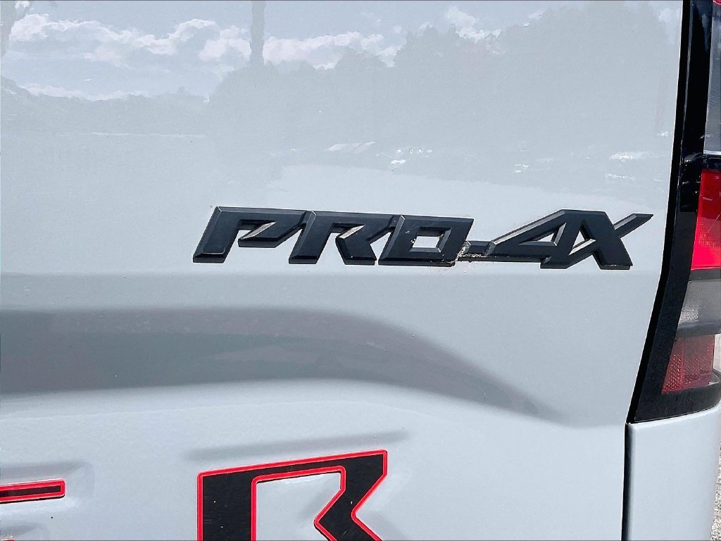 Used 2023 Nissan Frontier PRO-4X w/ Tow Package AWD/4WD image 27