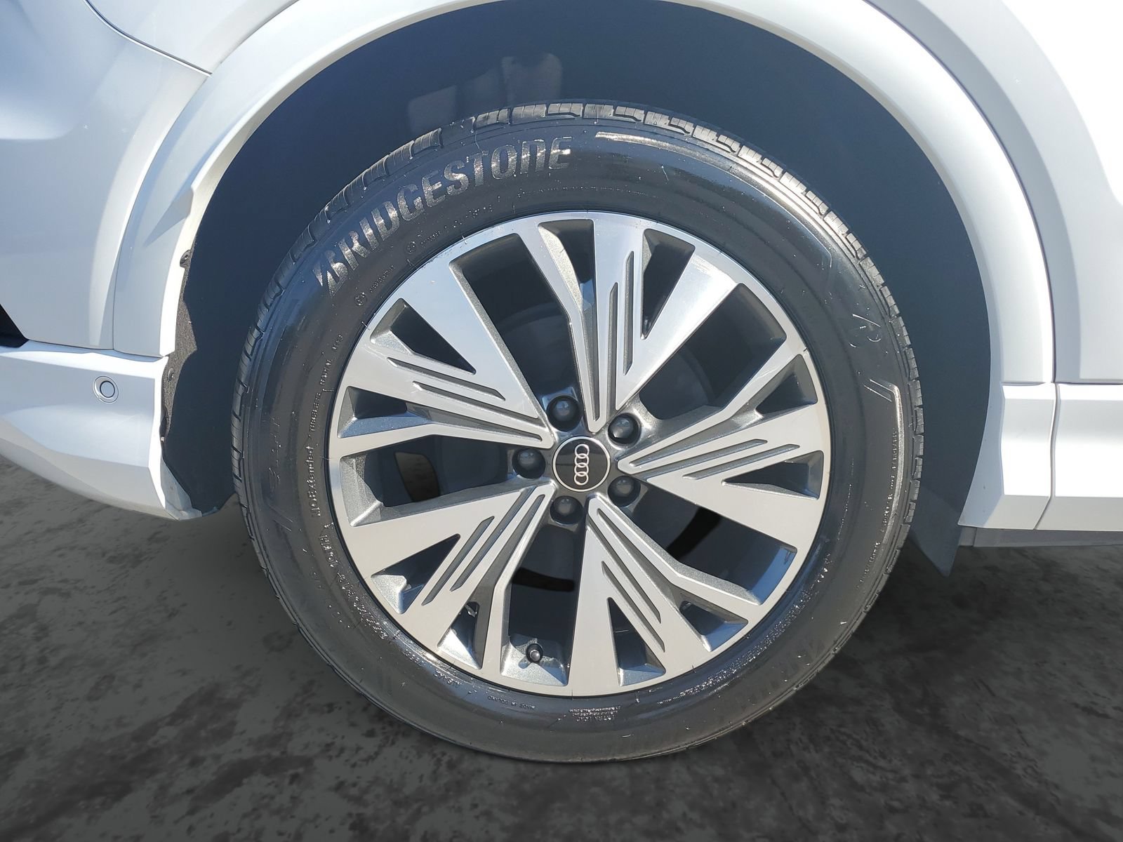 Used 2023 Audi Q4 e-tron Premium w/ Premium Plus RWD image 5