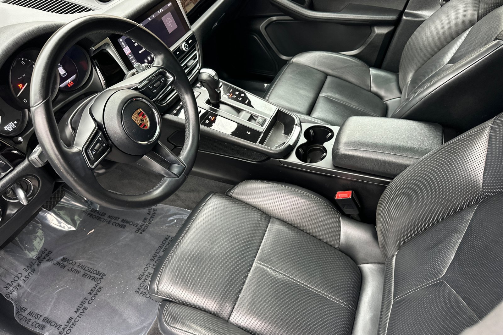 Used 2024 Porsche Macan AWD/4WD image 9