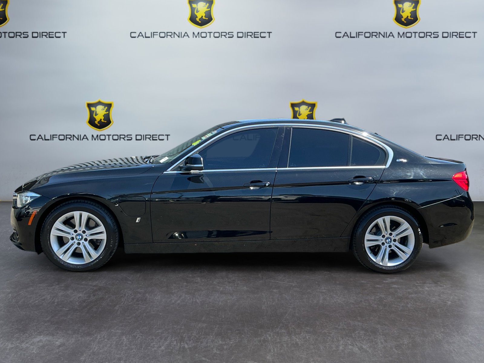 Used 2018 BMW 330e image 8