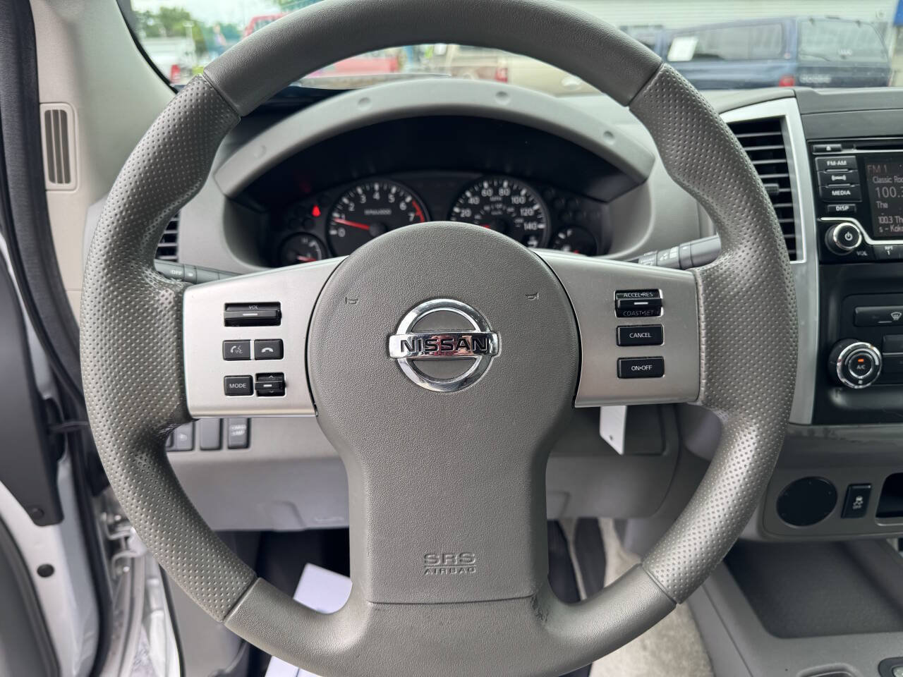 Used 2016 Nissan Frontier SV RWD image 22