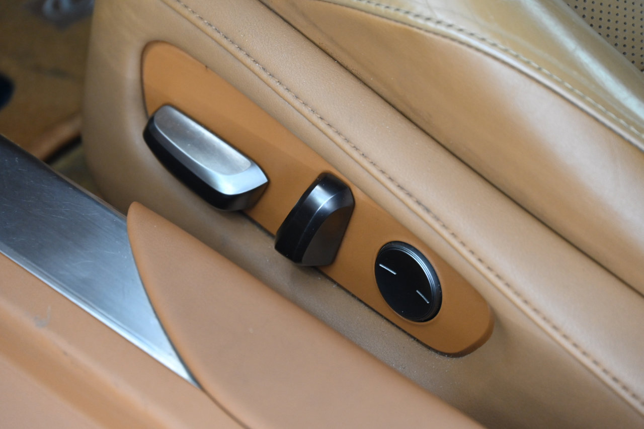 Used 2018 Lexus LC 500 Coupe w/ Touring Package image 16