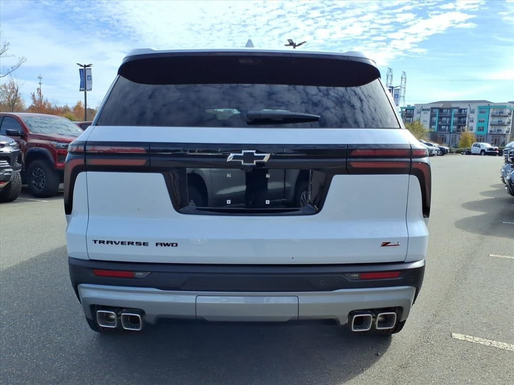 New 2026 Chevrolet Traverse Z71 w/ Enhanced Driving Package AWD/4WD image 26