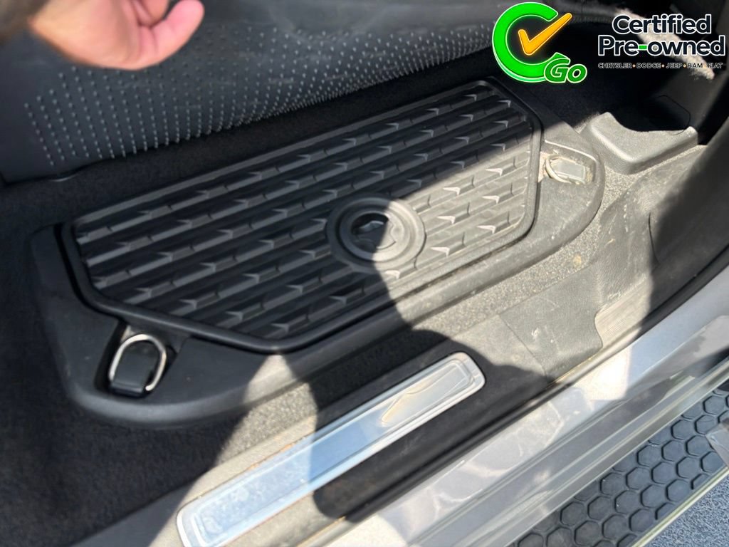 Used 2019 RAM 1500 Laramie AWD/4WD image 32