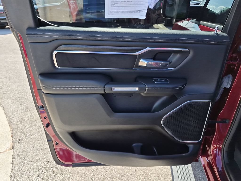 Used 2023 RAM 1500 Laramie AWD/4WD image 36