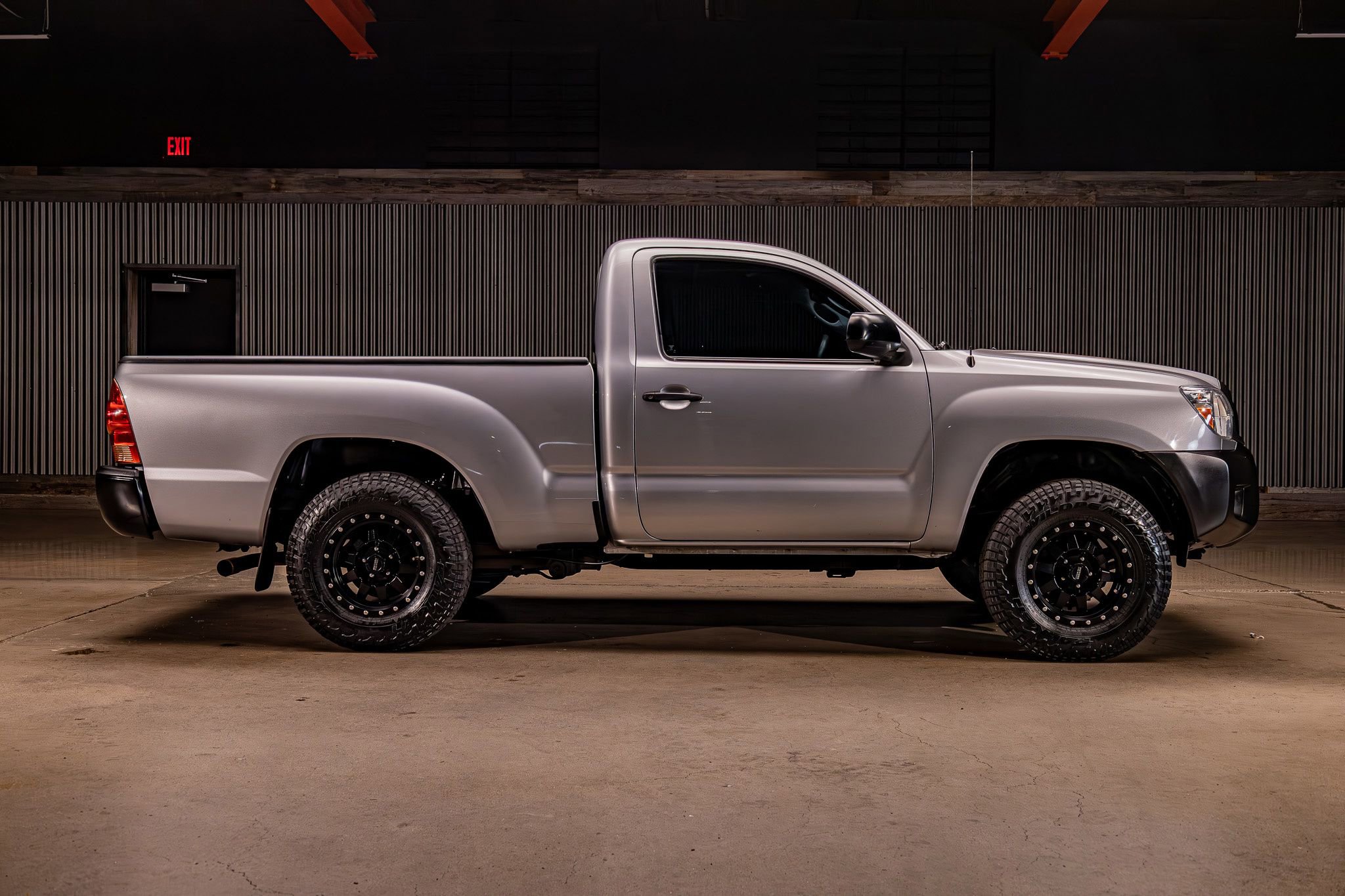 Used 2014 Toyota Tacoma 2WD Regular Cab image 10