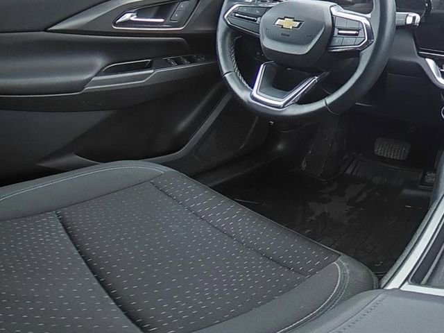 Used 2025 Chevrolet Equinox EV LT w/ Comfort Package FWD image 20