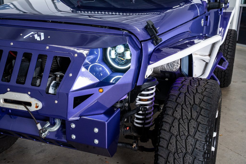 Used 2018 Jeep Wrangler Unlimited Sahara image 12