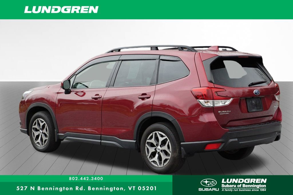 Used 2023 Subaru Forester Premium AWD/4WD image 32