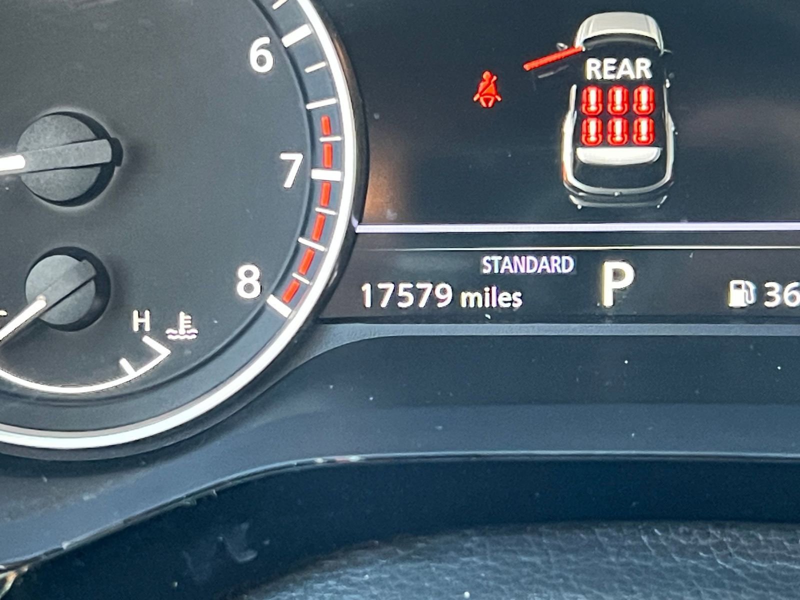 Used 2025 Nissan Pathfinder SV image 34