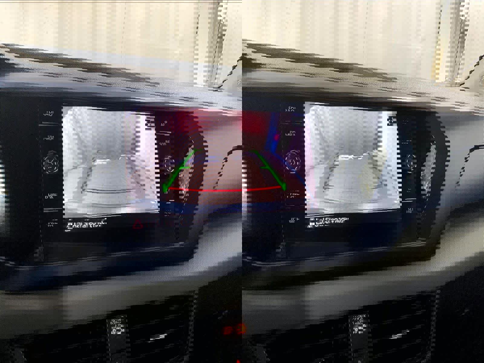 Used 2022 Volkswagen Taos SE image 19