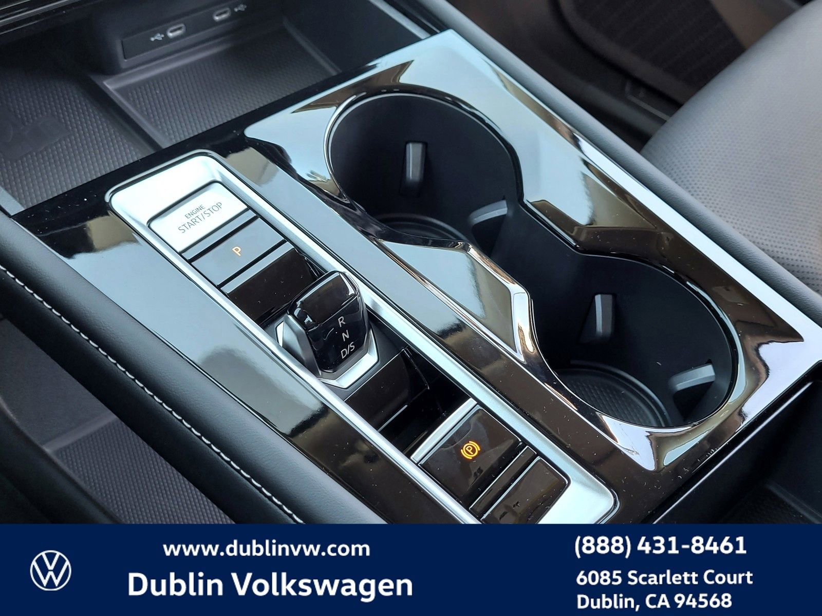 New 2024 Volkswagen Atlas SE image 16