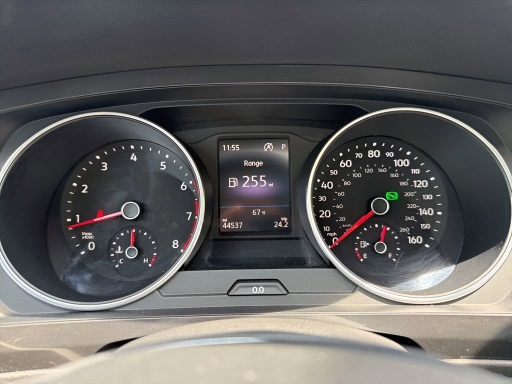 Used 2019 Volkswagen Tiguan SE AWD/4WD image 12