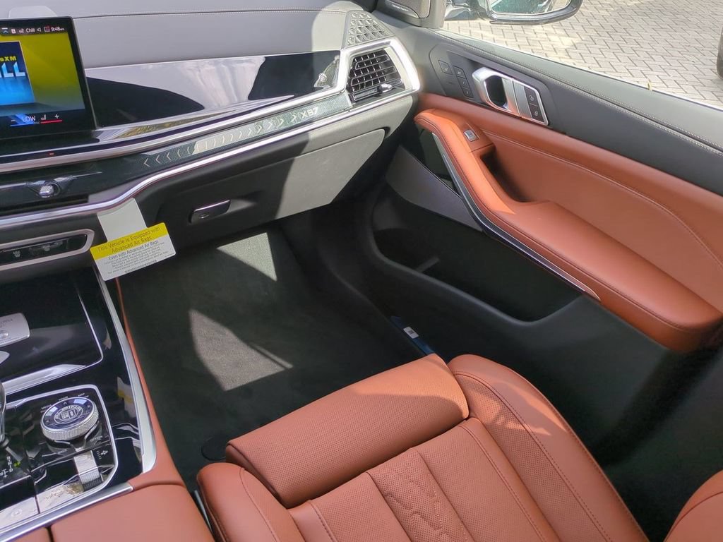 New 2026 BMW ALPINA XB7 AWD/4WD image 17