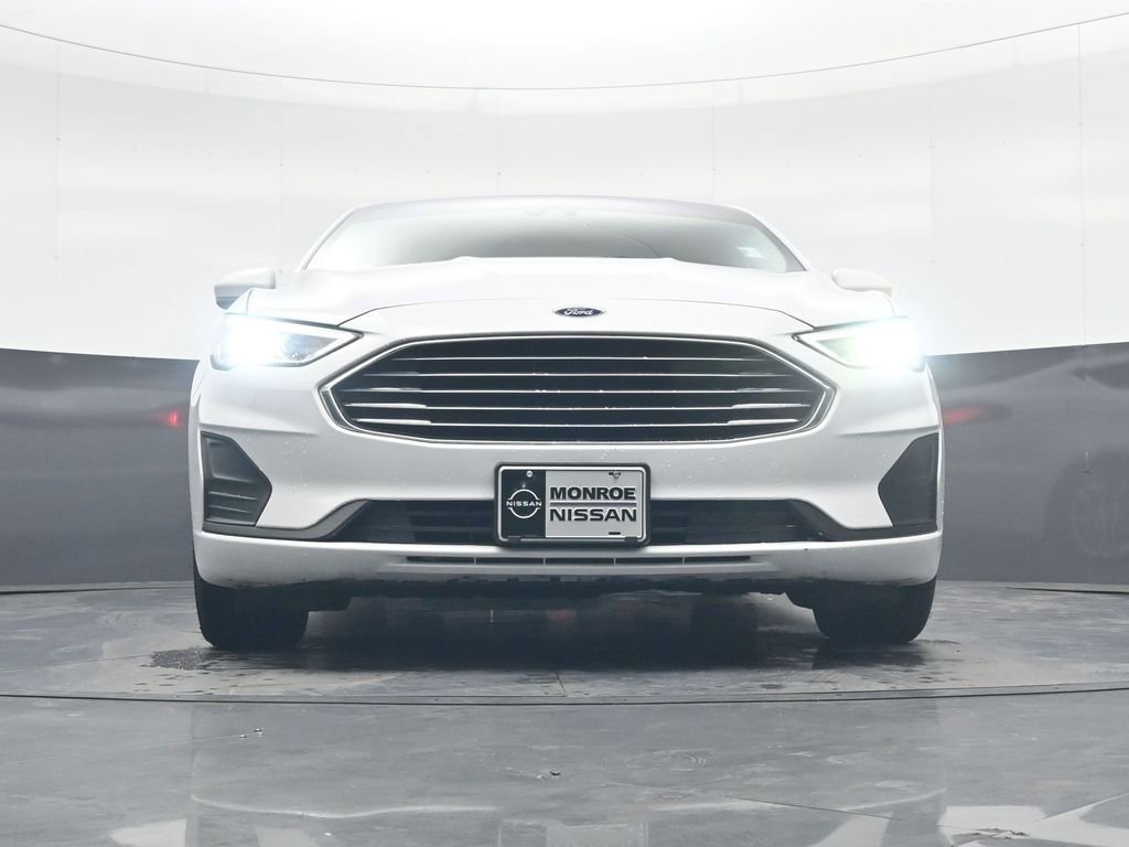 Used 2020 Ford Fusion SE image 17