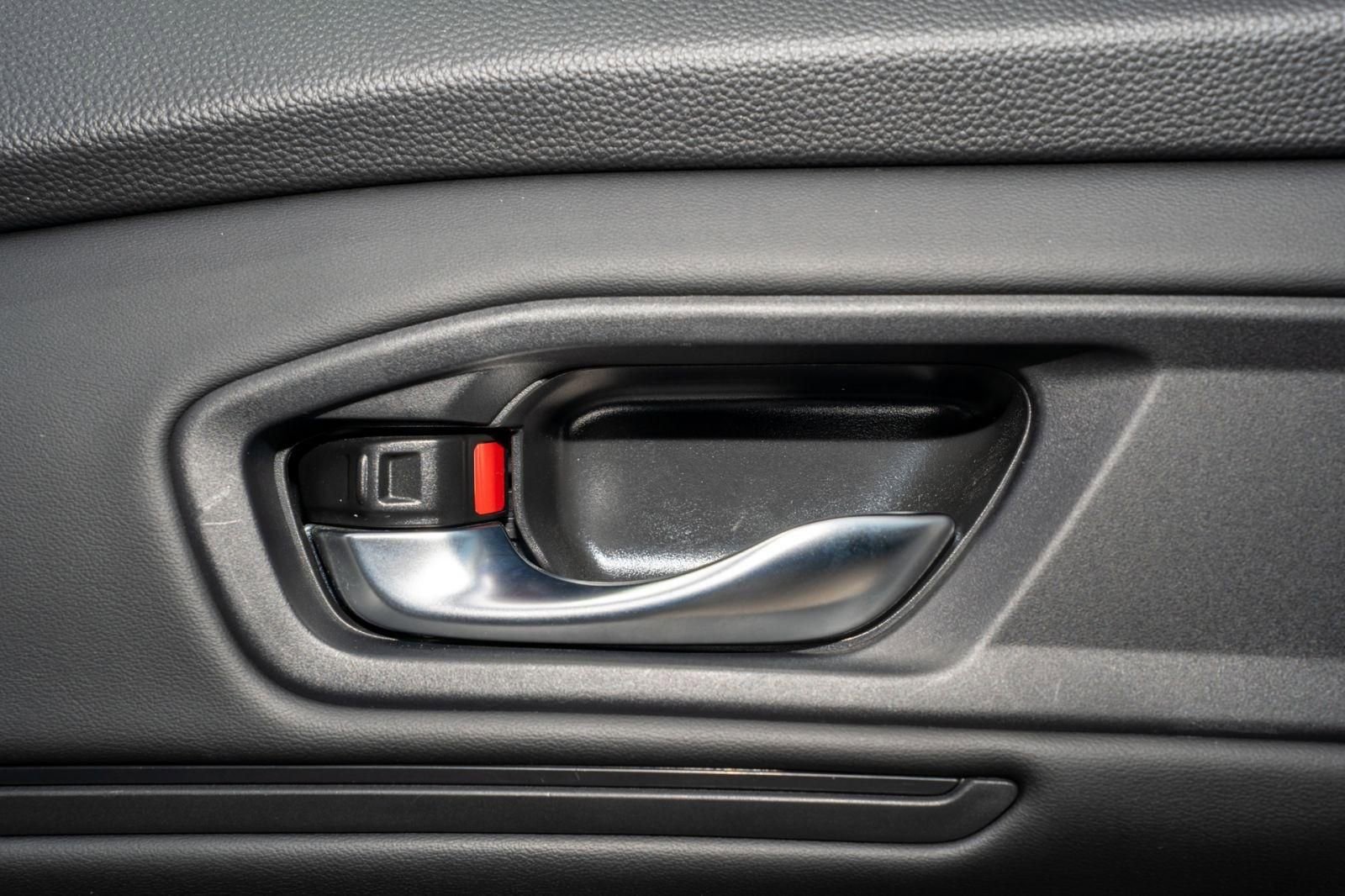 Certified 2023 Honda Accord EX image 29