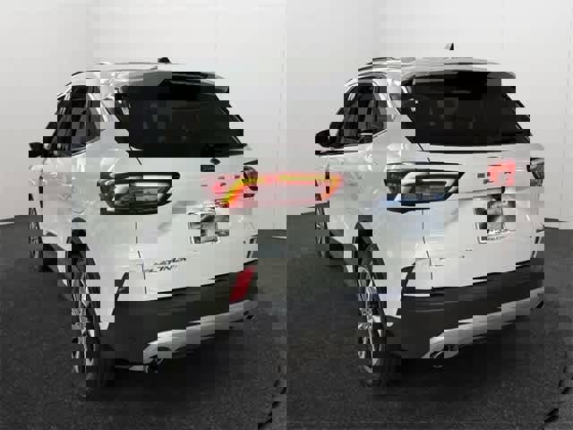 Used 2024 Ford Escape Platinum image 6